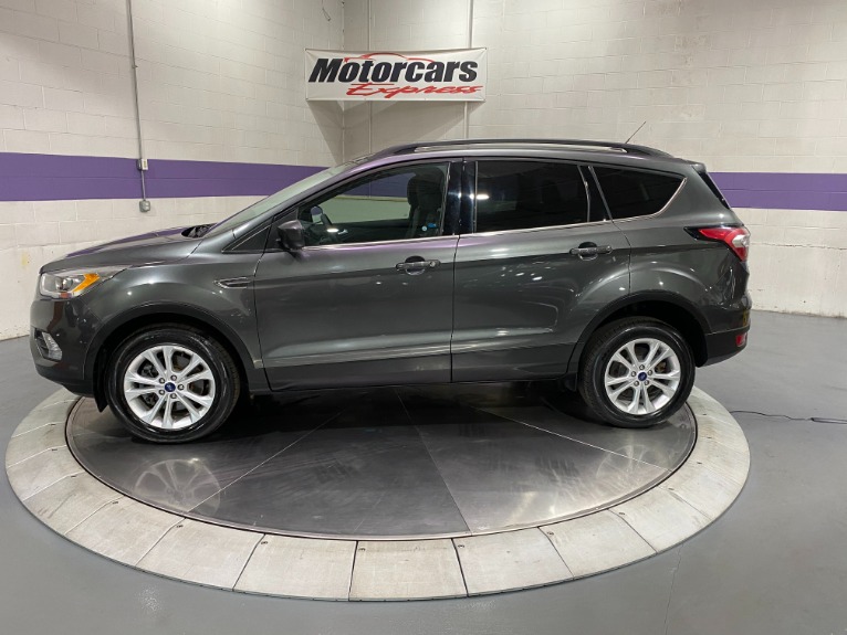 Used-2017-Ford-Escape-SE