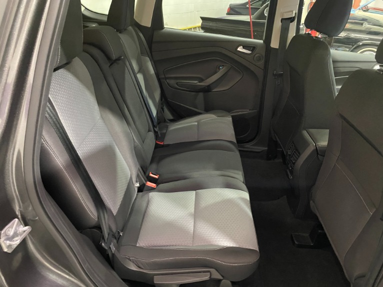 Used-2017-Ford-Escape-SE