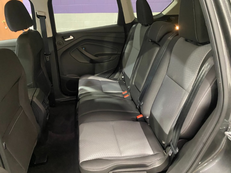 Used-2017-Ford-Escape-SE