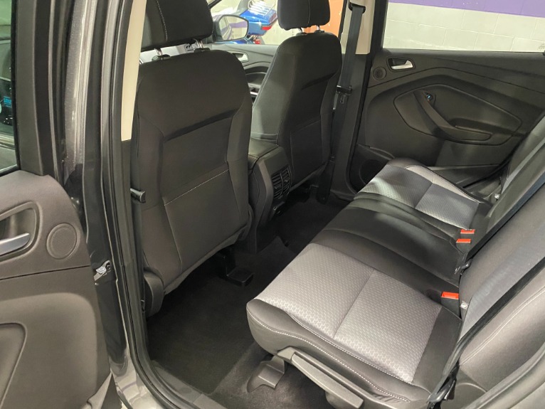 Used-2017-Ford-Escape-SE