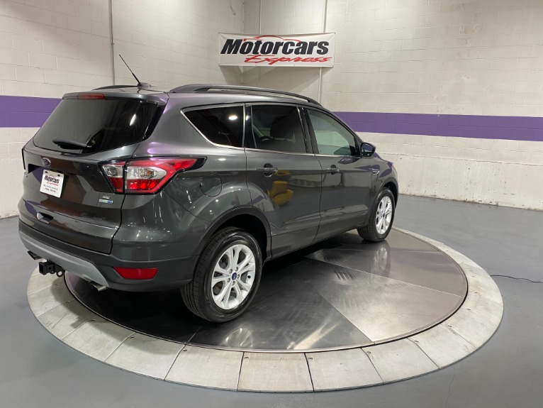 Used-2017-Ford-Escape-SE