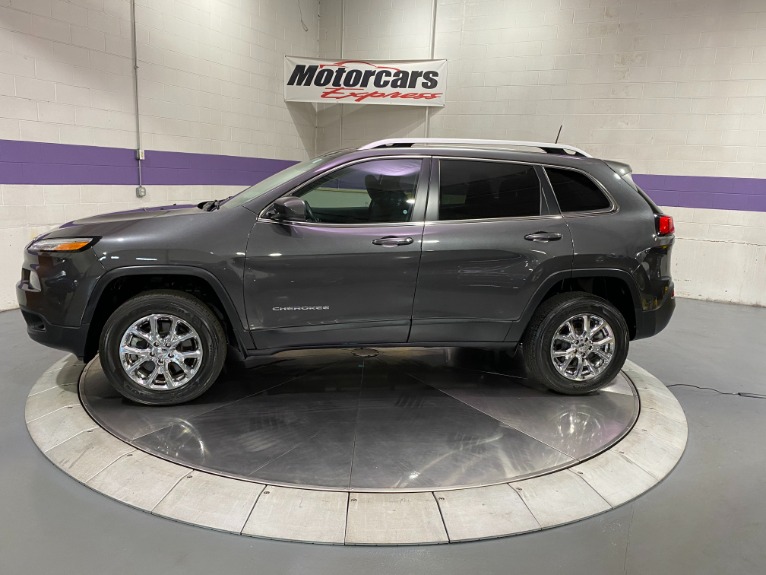 Used-2017-Jeep-Cherokee-Latitude-4X4