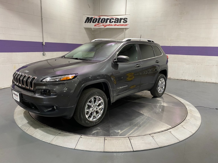 Used-2017-Jeep-Cherokee-Latitude-4X4