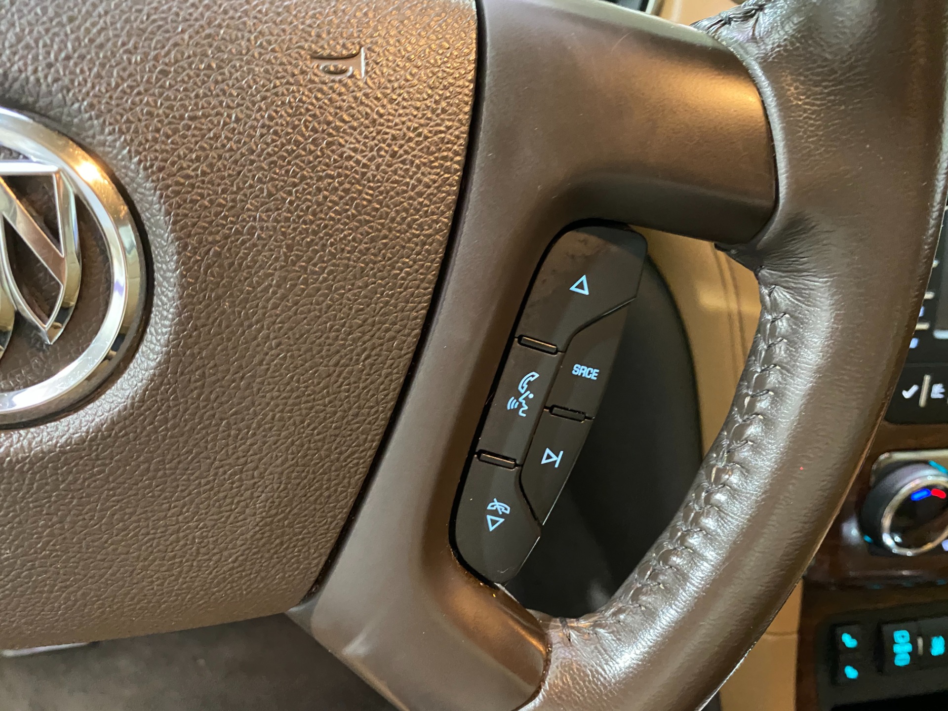 Used-2013-Buick-Enclave-Leather-AWD