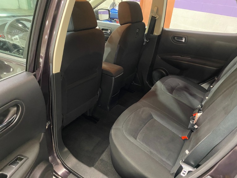 Used-2014-Nissan-Rogue-Select-S-AWD
