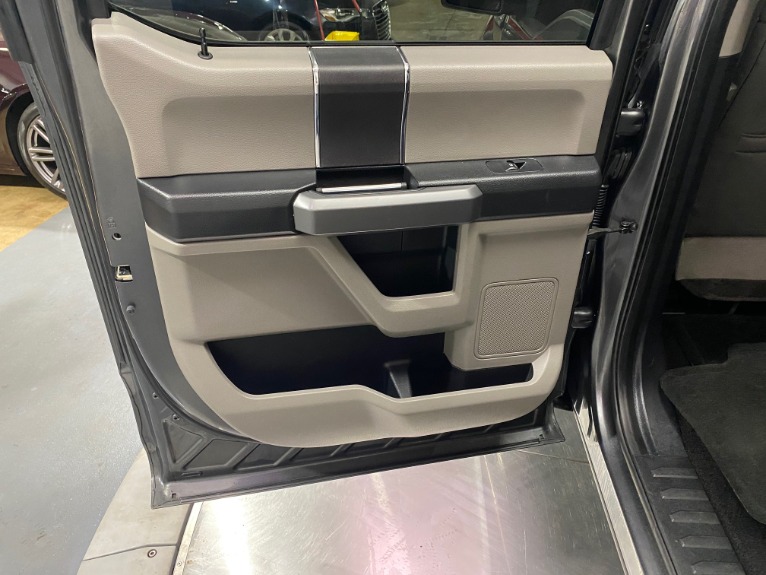 Used-2017-Ford-F-150-XLT-4X4
