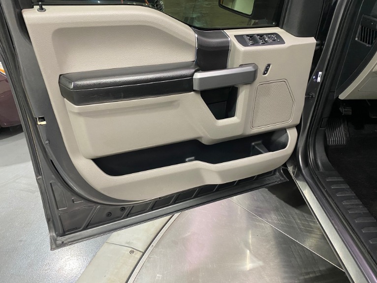 Used-2017-Ford-F-150-XLT-4X4