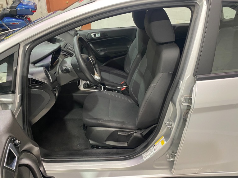 Used-2015-Ford-Fiesta-SE-FWD