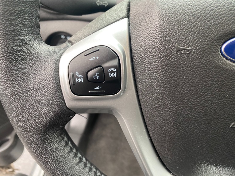 Used-2015-Ford-Fiesta-SE-FWD