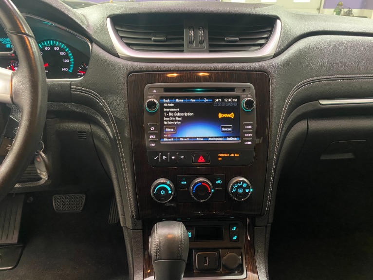 Used-2017-Chevrolet-Traverse-LT-AWD