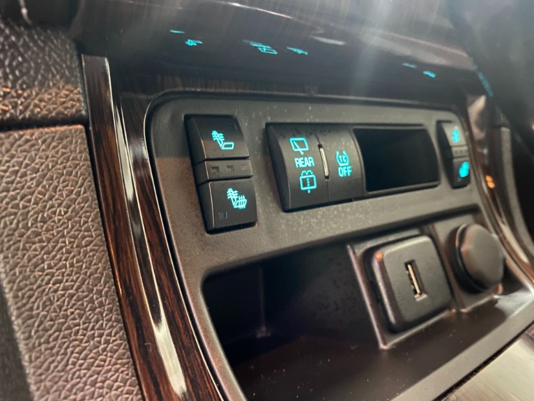 Used-2017-Chevrolet-Traverse-LT-AWD