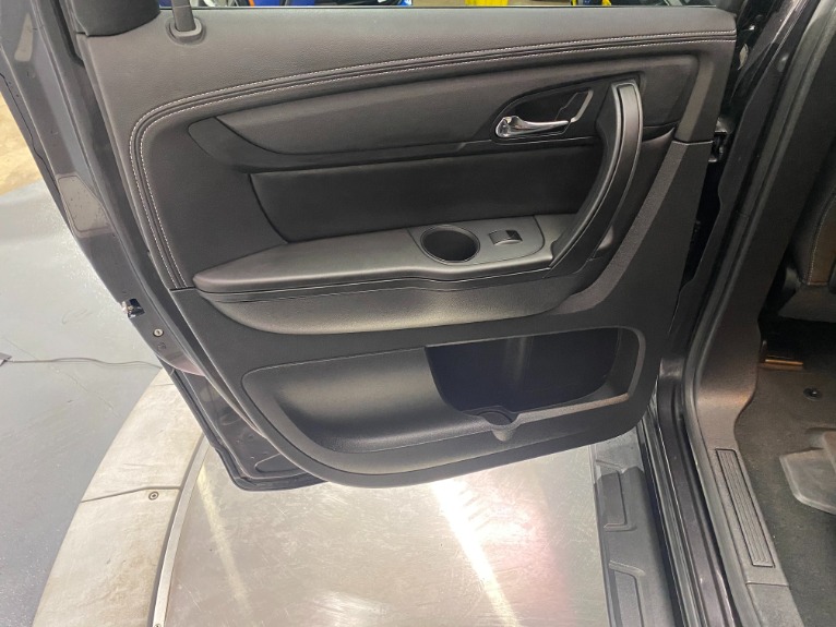 Used-2017-Chevrolet-Traverse-LT-AWD