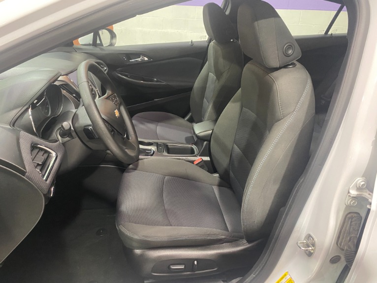 Used-2017-Chevrolet-Cruze-LT-RS