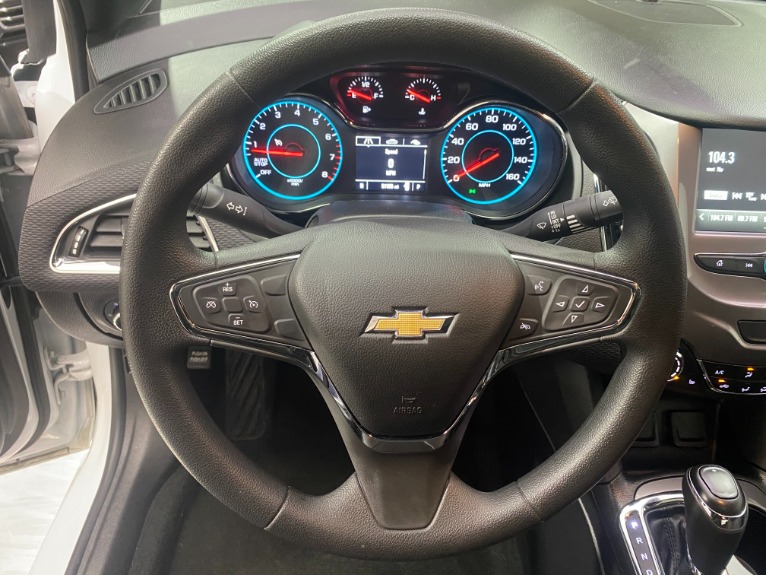 Used-2017-Chevrolet-Cruze-LT-RS