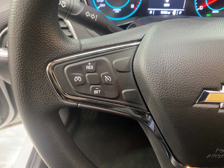 Used-2017-Chevrolet-Cruze-LT-RS