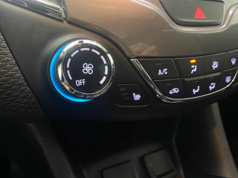 Used-2017-Chevrolet-Cruze-LT-RS