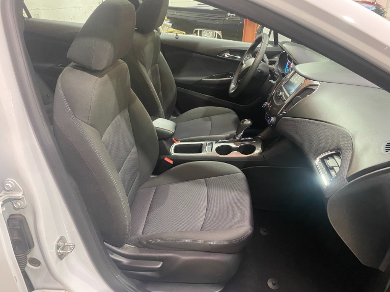 Used-2017-Chevrolet-Cruze-LT-RS