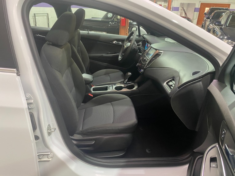 Used-2017-Chevrolet-Cruze-LT-RS