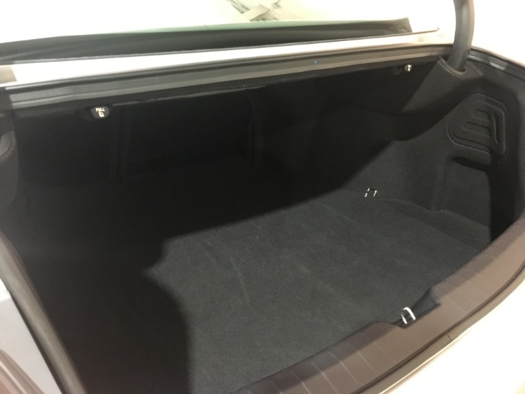 Used-2017-Hyundai-Azera