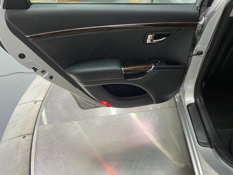 Used-2009-Hyundai-Azera-GLS-FWD