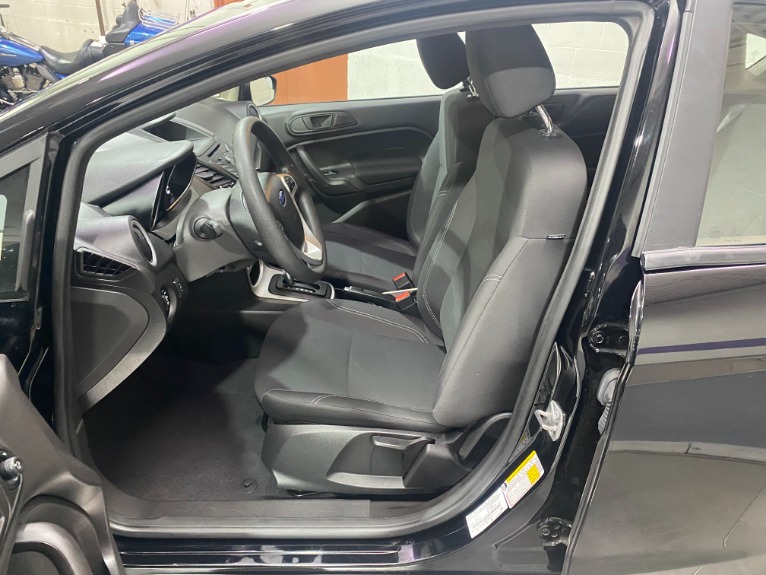 Used-2019-Ford-Fiesta-SE-Hatchback-FWD