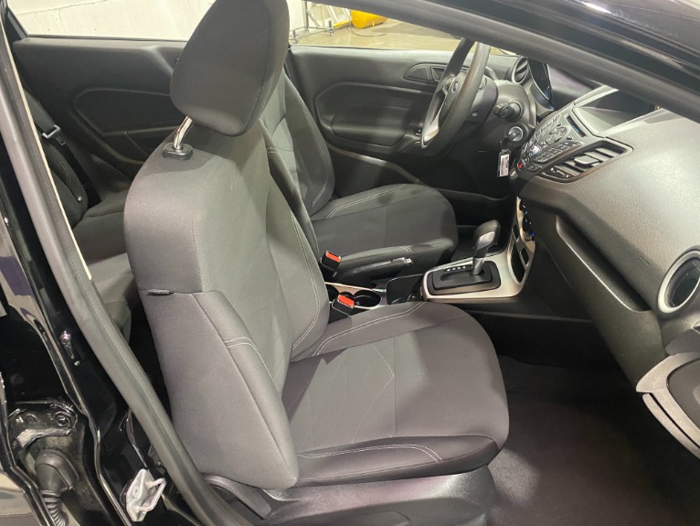 Used-2019-Ford-Fiesta-SE-Hatchback-FWD