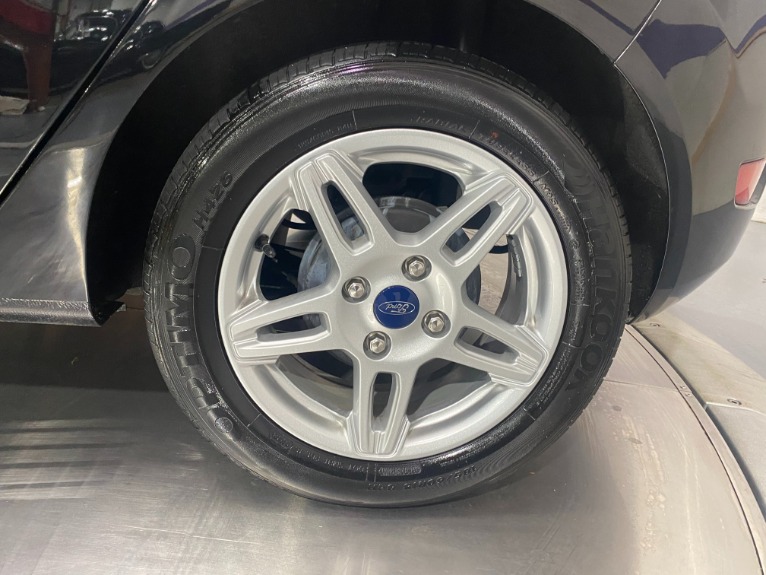 Used-2019-Ford-Fiesta-SE-Hatchback-FWD