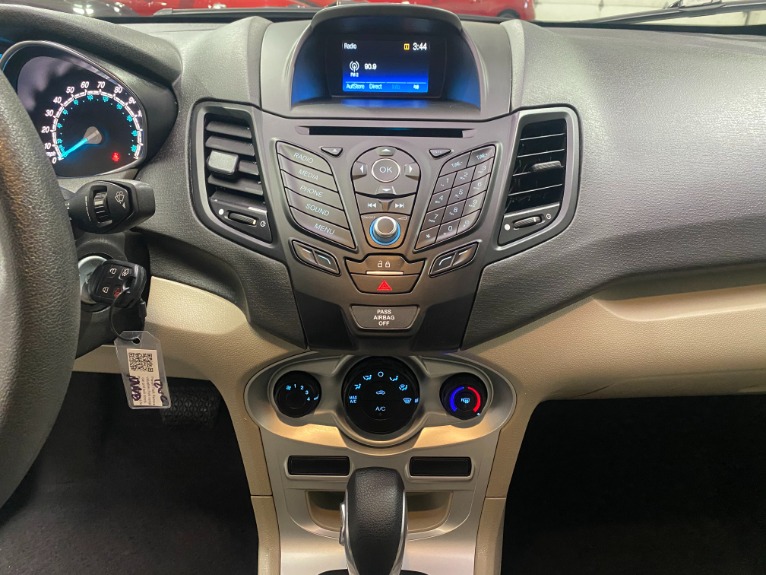 Used-2019-Ford-Fiesta-SE-FWD