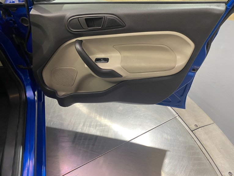 Used-2019-Ford-Fiesta-SE-FWD