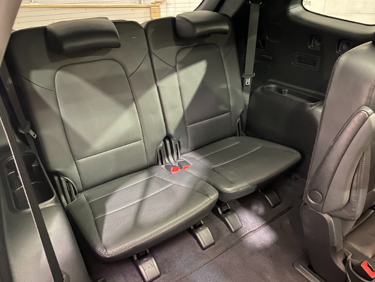 Used-2013-Hyundai-Santa-Fe-Limited-FWD