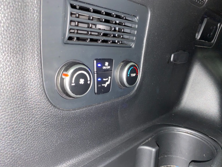 Used-2013-Hyundai-Santa-Fe-Limited-FWD