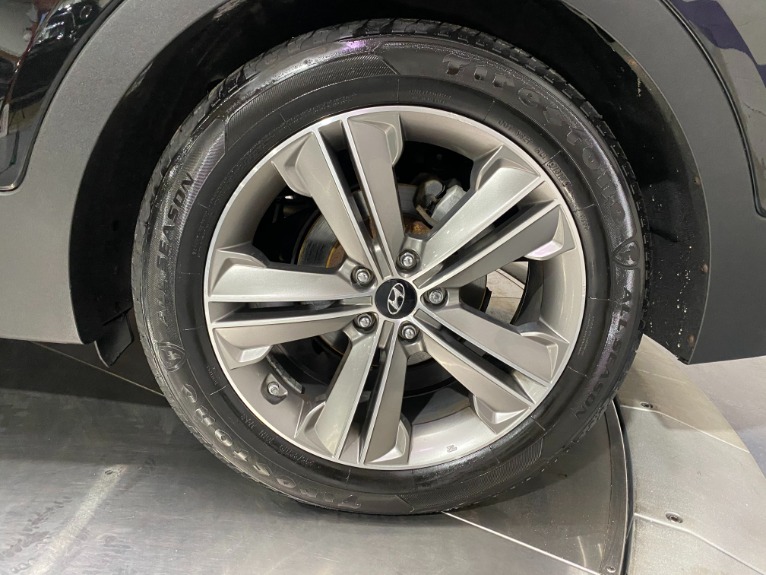 Used-2013-Hyundai-Santa-Fe-Limited-FWD
