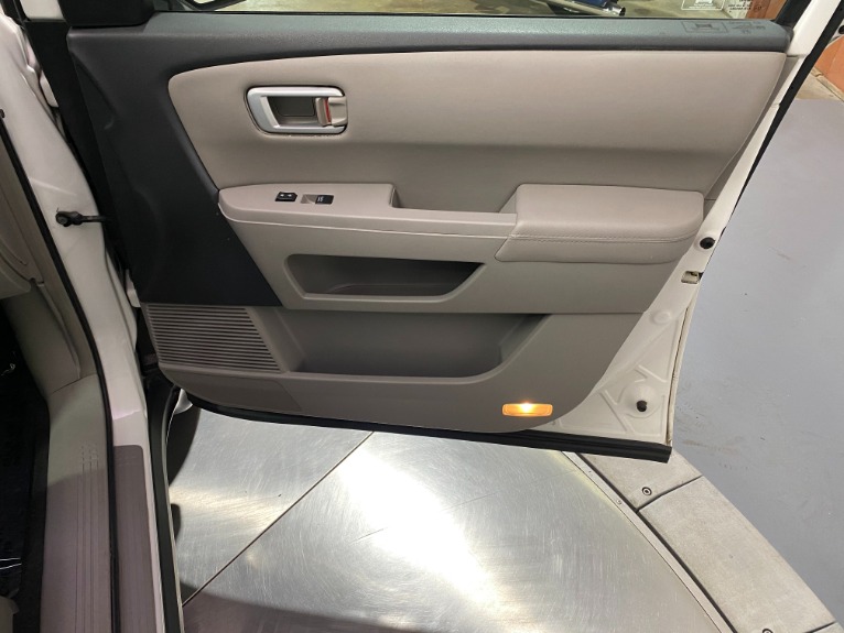 Used-2009-Honda-Pilot-EX-L-w/DVD-4X4