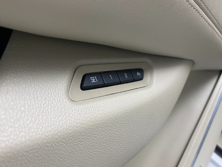 Used-2017-Cadillac-Escalade-Luxury-4x4