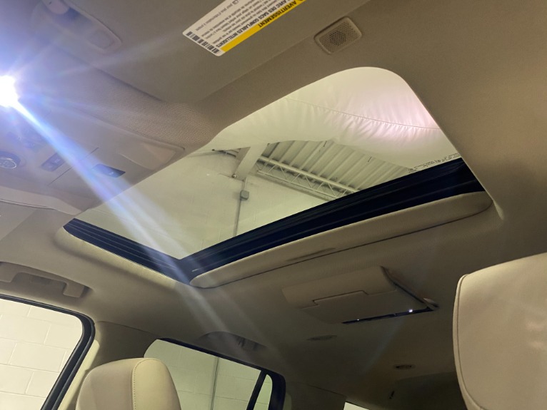 Used-2017-Cadillac-Escalade-Luxury-4x4