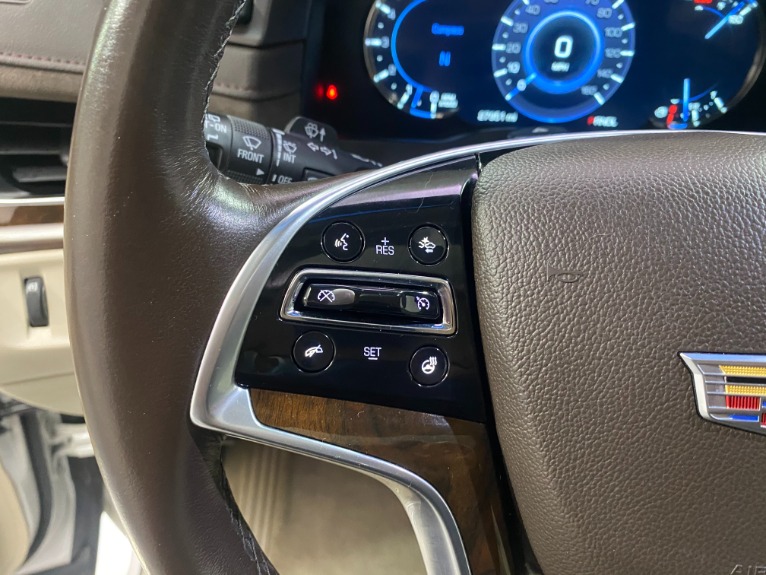Used-2017-Cadillac-Escalade-Luxury-4x4