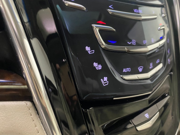 Used-2017-Cadillac-Escalade-Luxury-4x4
