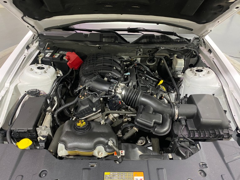 Used-2014-Ford-Mustang-V6-RWD