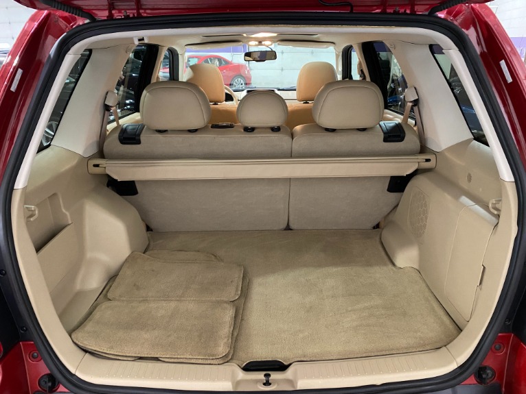 Used-2009-Ford-Escape-Limited-FWD