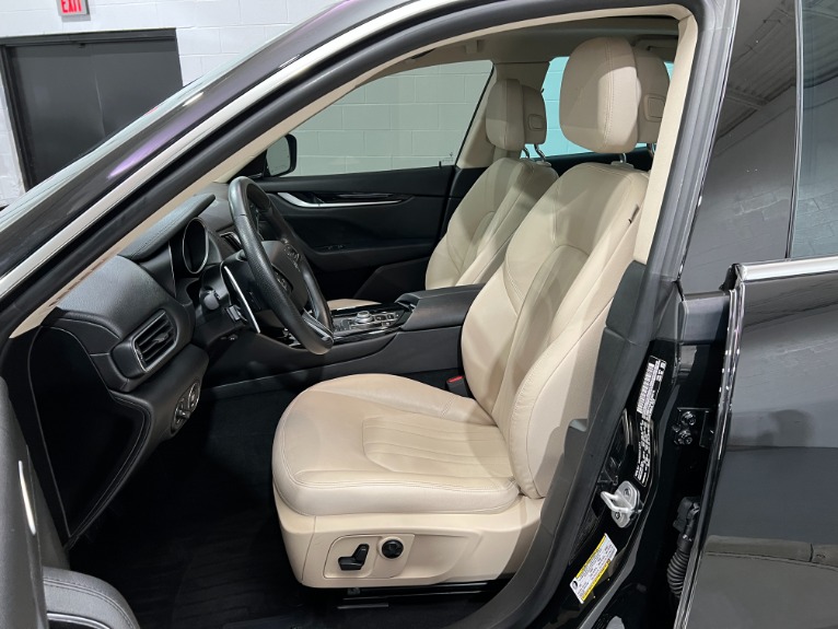 Used-2020-Maserati-Levante-SQ4