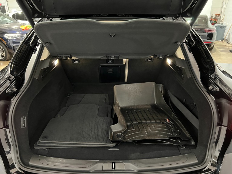 Used-2020-Maserati-Levante-SQ4