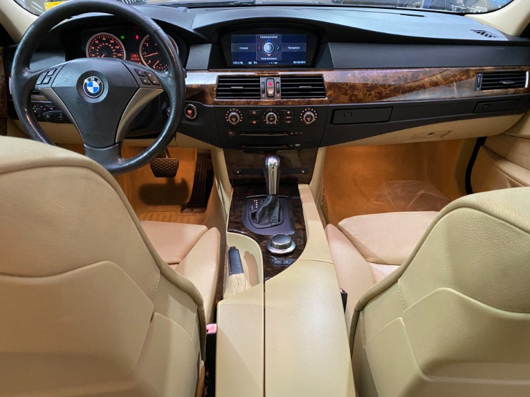 Used-2007-BMW-5-Series-550i-RWD
