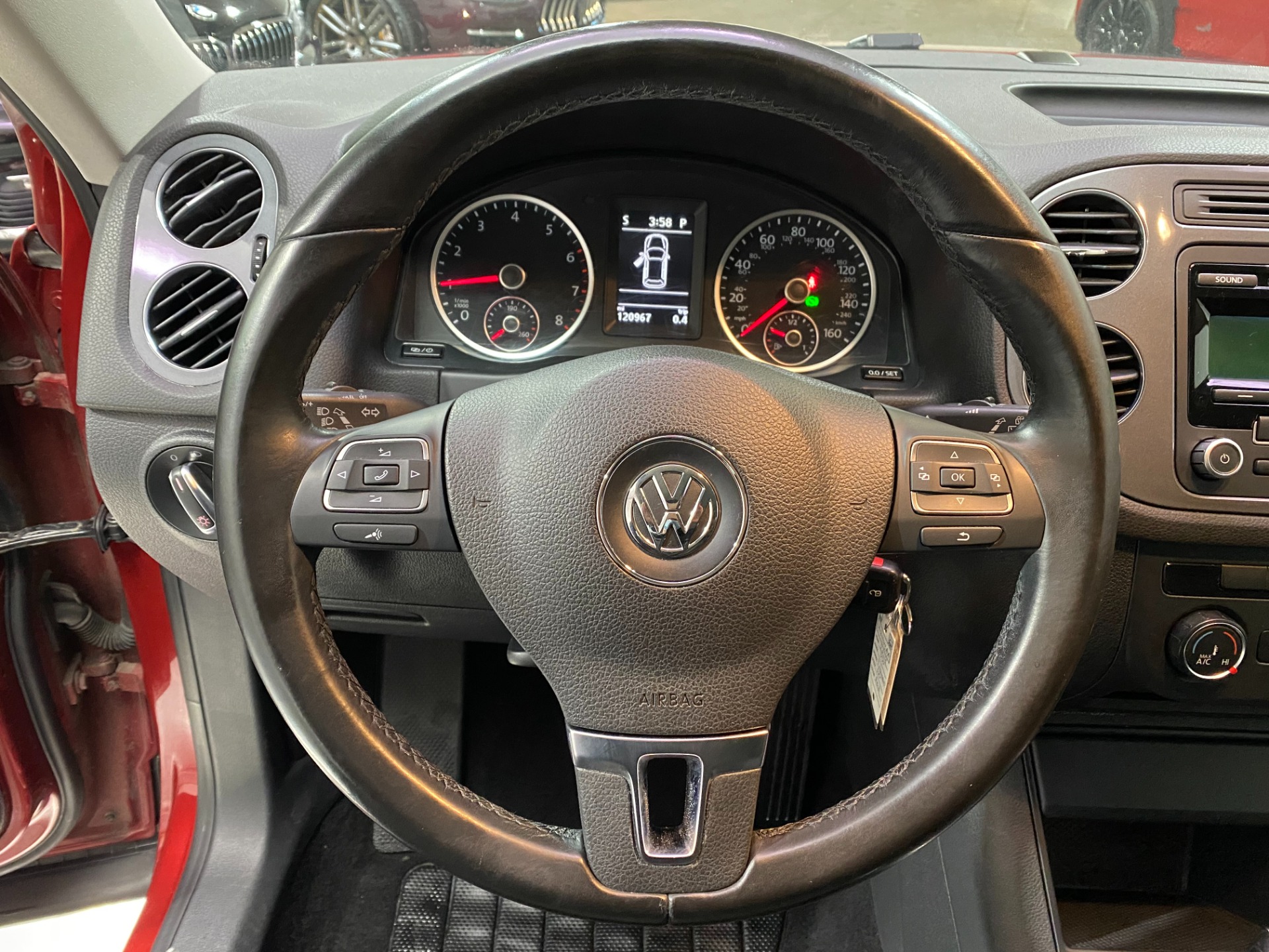 Used-2014-Volkswagen-Tiguan-S-4Motion-AWD