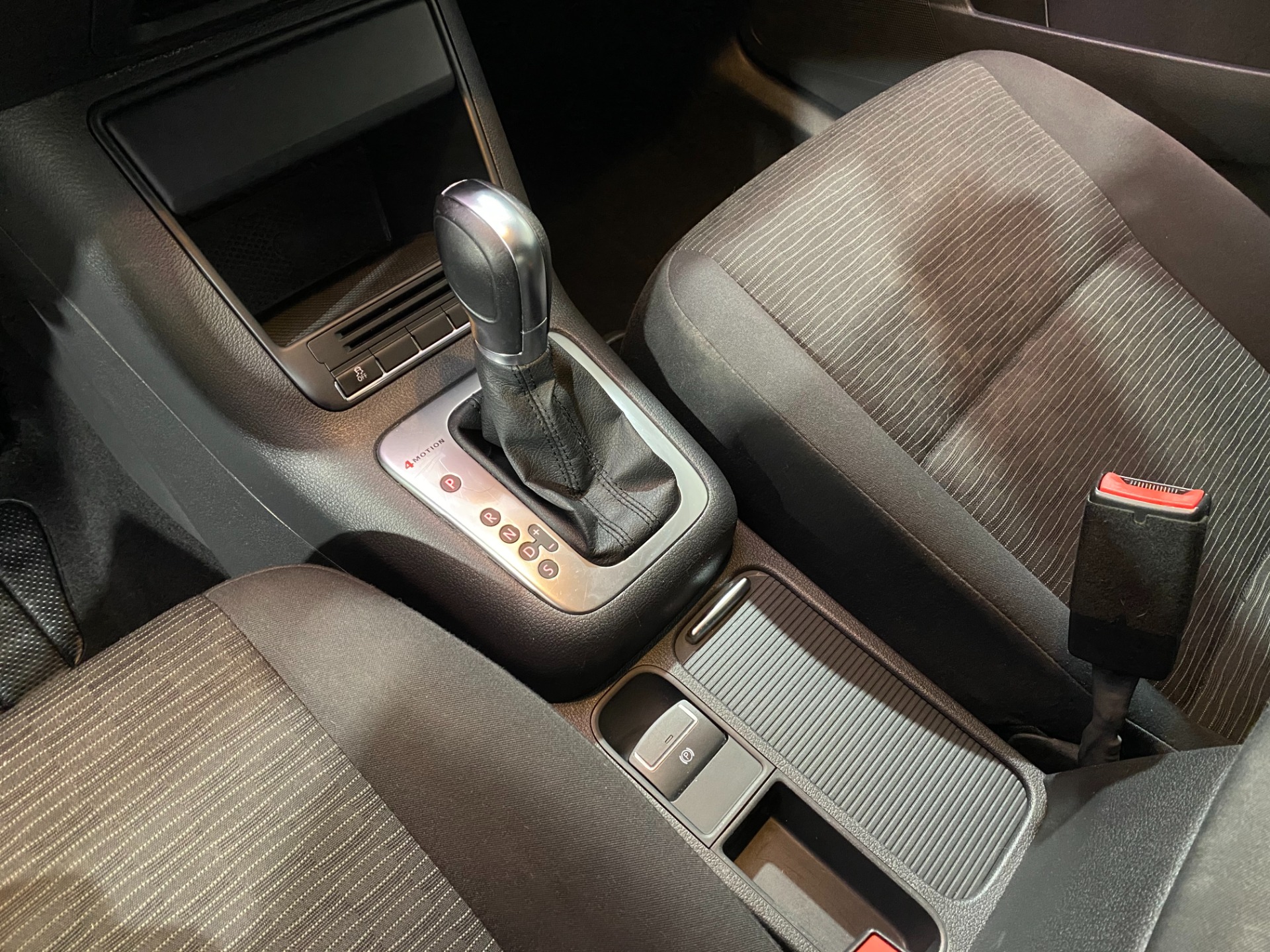 Used-2014-Volkswagen-Tiguan-S-4Motion-AWD