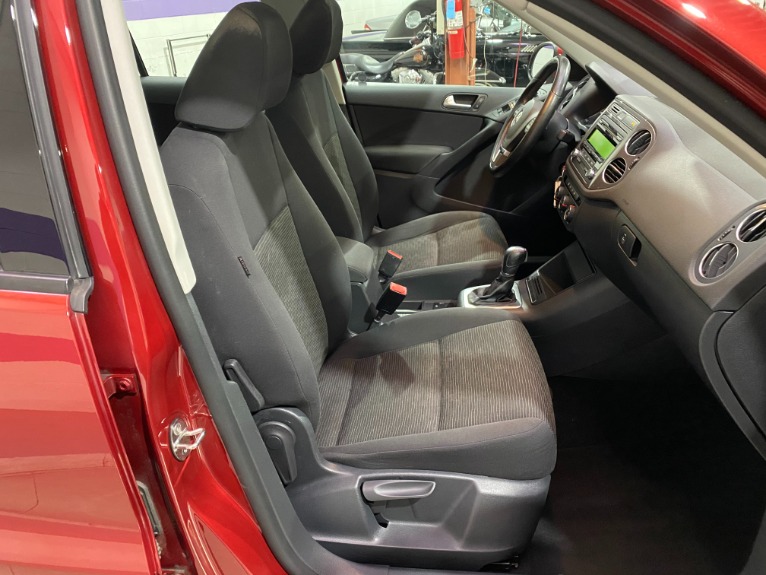 Used-2014-Volkswagen-Tiguan-S-4Motion-AWD