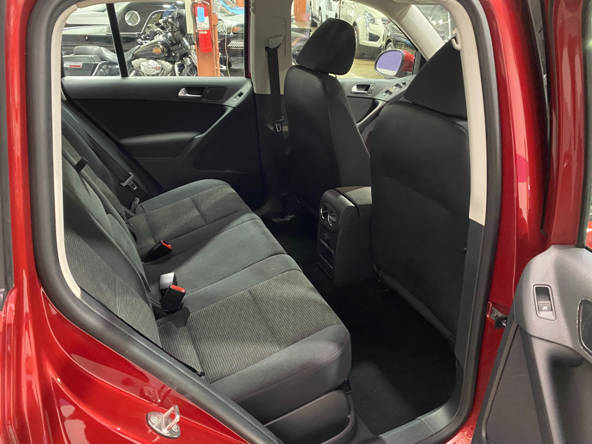 Used-2014-Volkswagen-Tiguan-S-4Motion-AWD