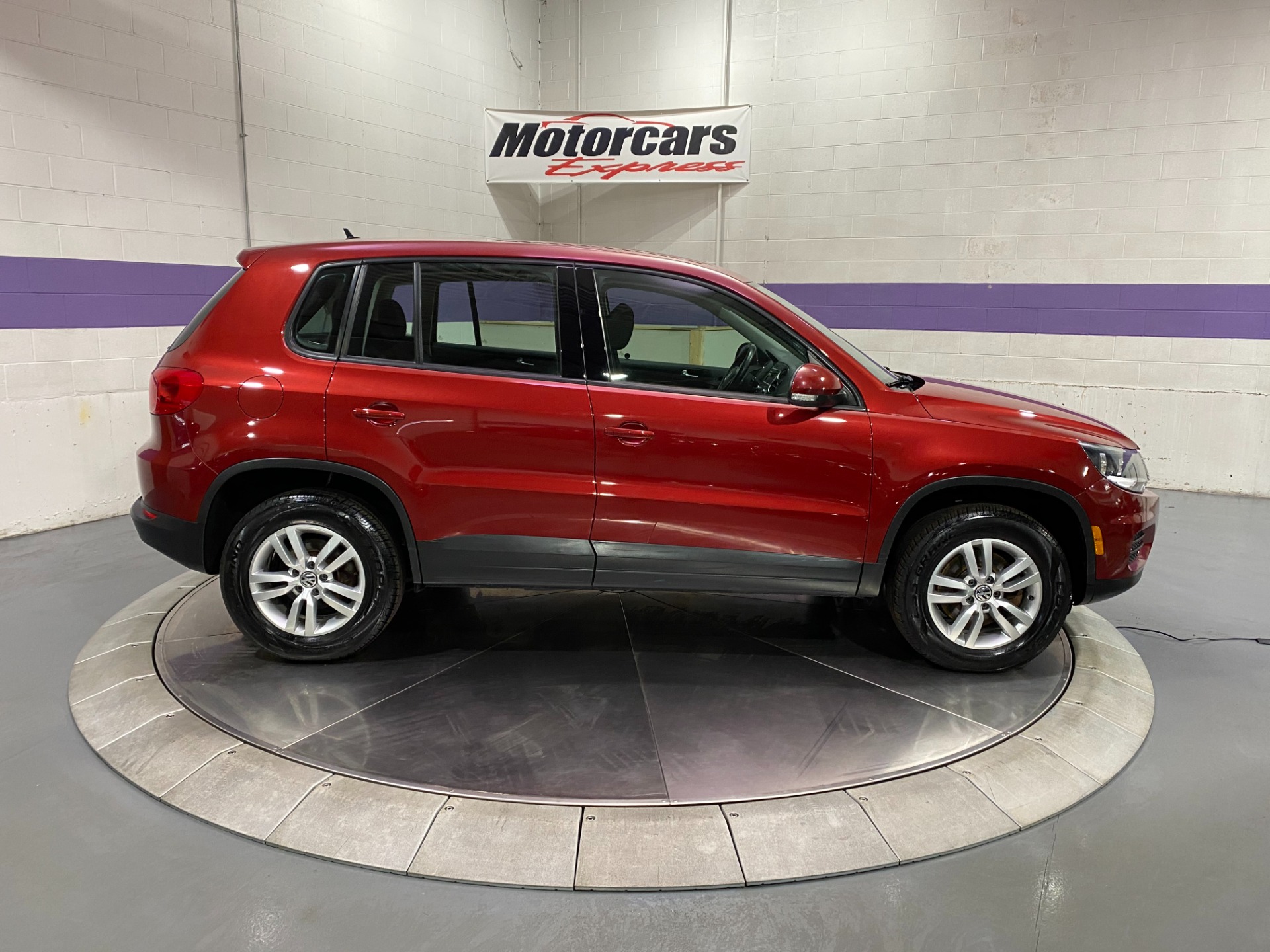 Used-2014-Volkswagen-Tiguan-S-4Motion-AWD