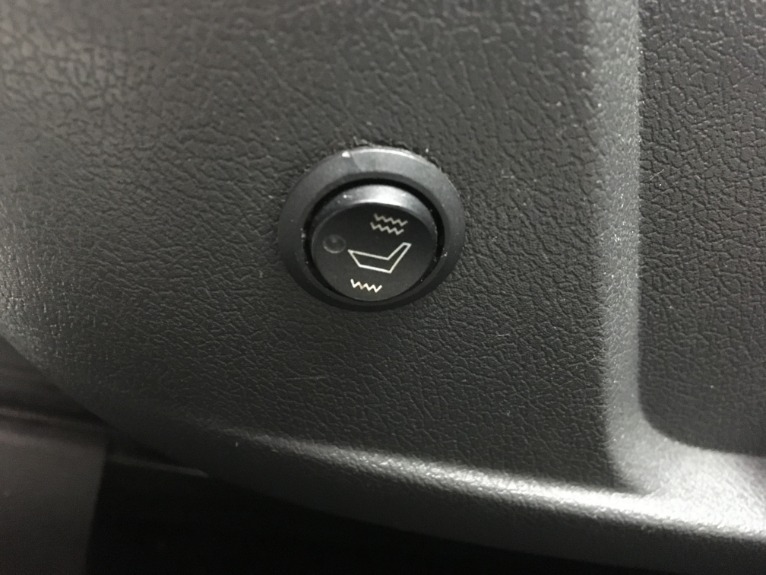 Used-2010-Chrysler-300-Touring