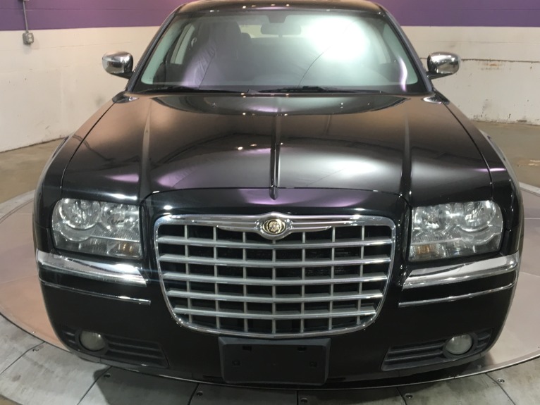 Used-2010-Chrysler-300-Touring