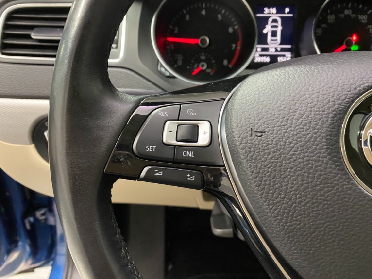 Used-2017-Volkswagen-Jetta-14T-SE